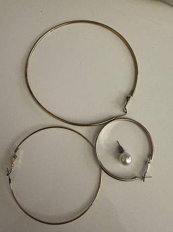 boucle d’oreille dépareillées