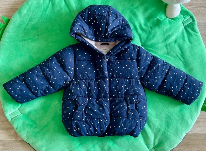 Doudoune bleu avec étoiles 2ans