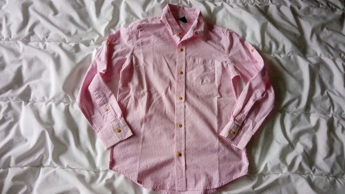 Jolie chemise manches longues à rayure rose et blanche