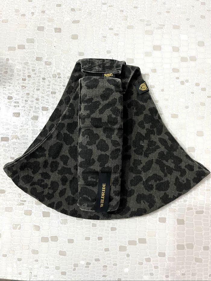 Porte bébé wildride léopard