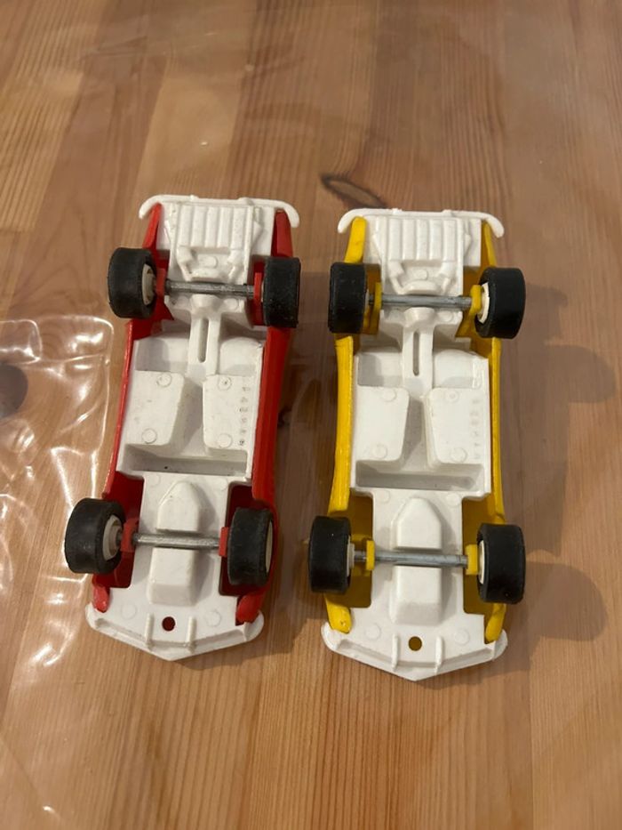 Lot de 2 anciennes chevrolets corvette Tonka en plastique  jaune et rouge 1/24 1970 - photo numéro 5