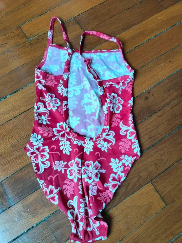 Maillot de bain rouge à fleurs - photo numéro 2