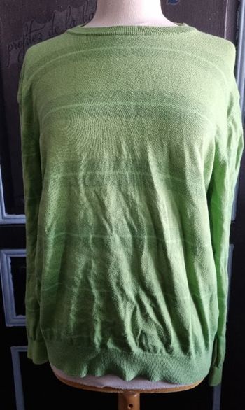 Pull vert rayé mixte taille M-L