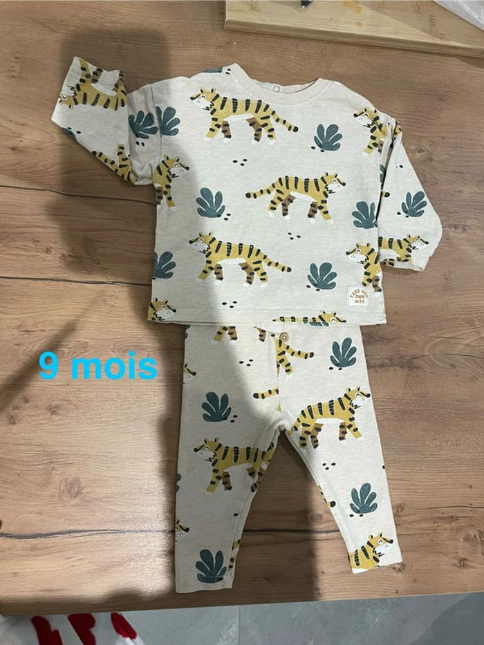 Ensemble 9 mois Kiabi