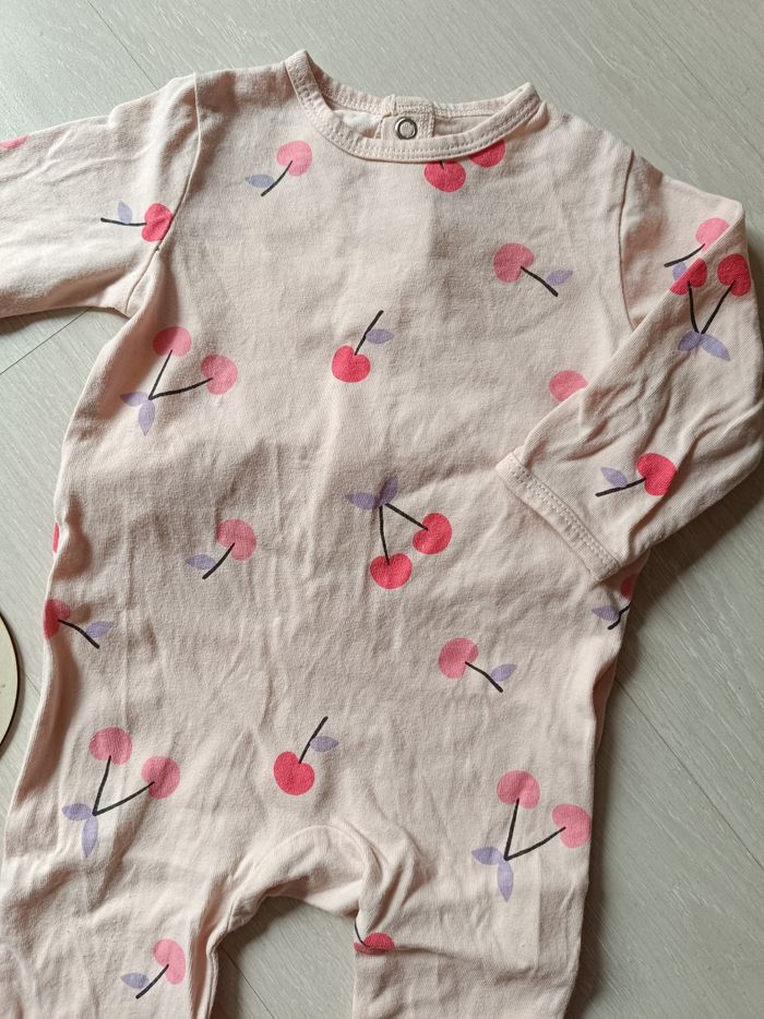 Pyjama cerises - photo numéro 3