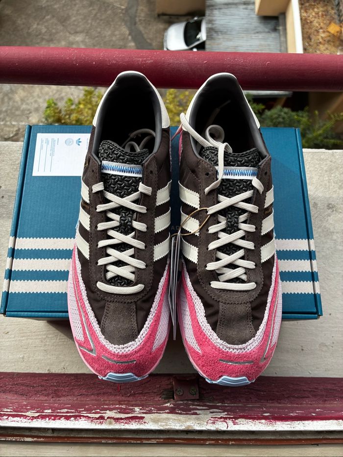 Adidas x Bad Bunny Adizero SL 72 Brown/Clear Pink/Hazy Rose - Taille 44,5 - Neuves - photo numéro 2