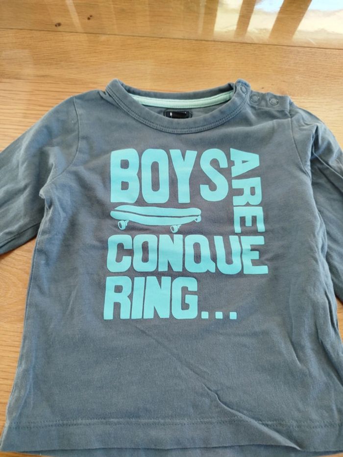 Tee-shirt bleu - photo numéro 2