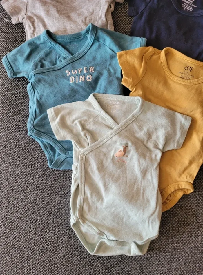 Lot 7 bodies garçon 3 mois - photo numéro 3