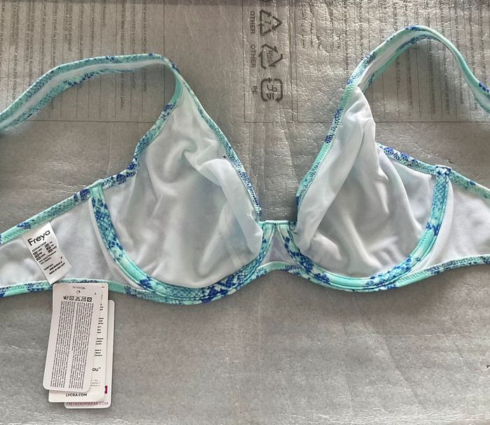 Haut maillot bleu Freya neuf - photo numéro 7