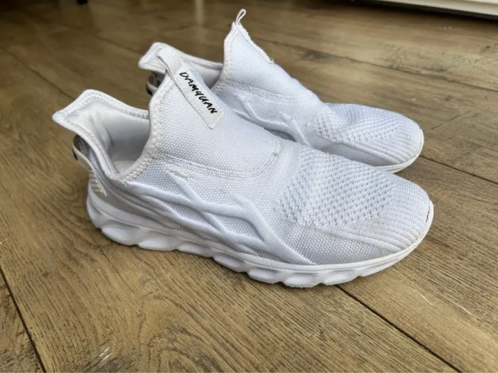Baskets en toile blanches femme / homme 40