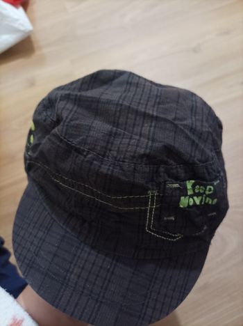 Casquette à carreaux