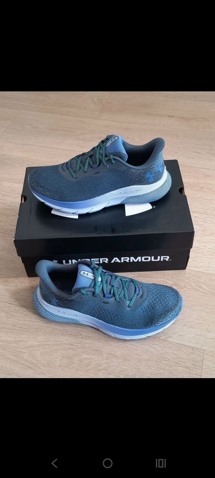 Chaussures running under armour taille 38.5 neuves - photo numéro 4