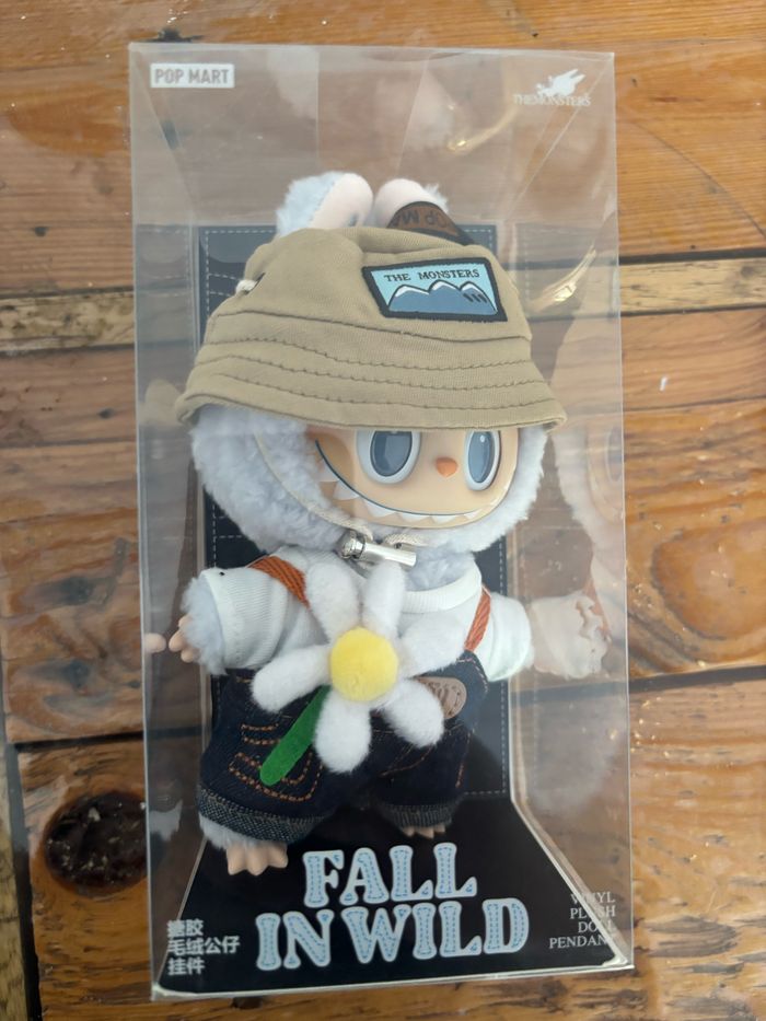 Labubu fall in wild - Popmart | Beebs by Kiabi