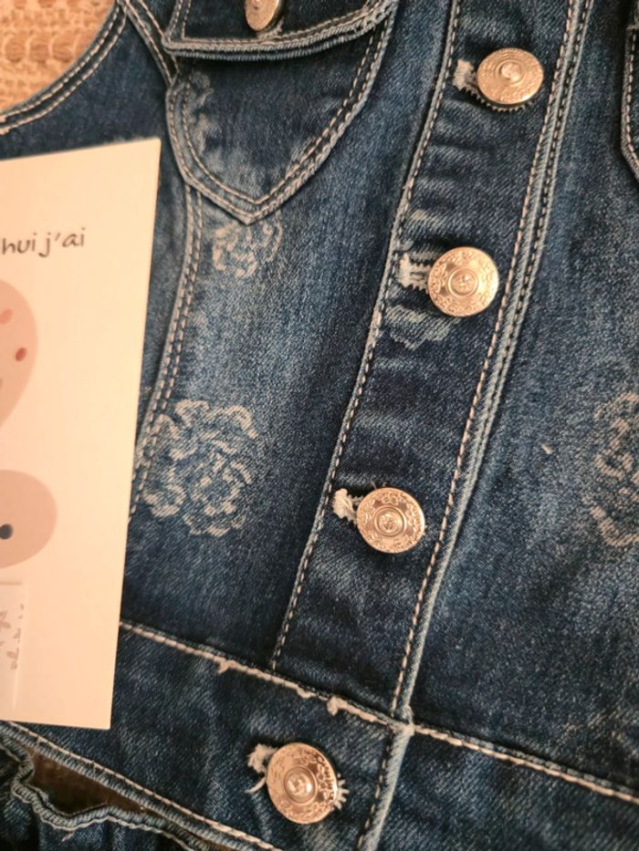 Ensemble jean fleurs gilet et short 2 ans 24 mois - photo numéro 2