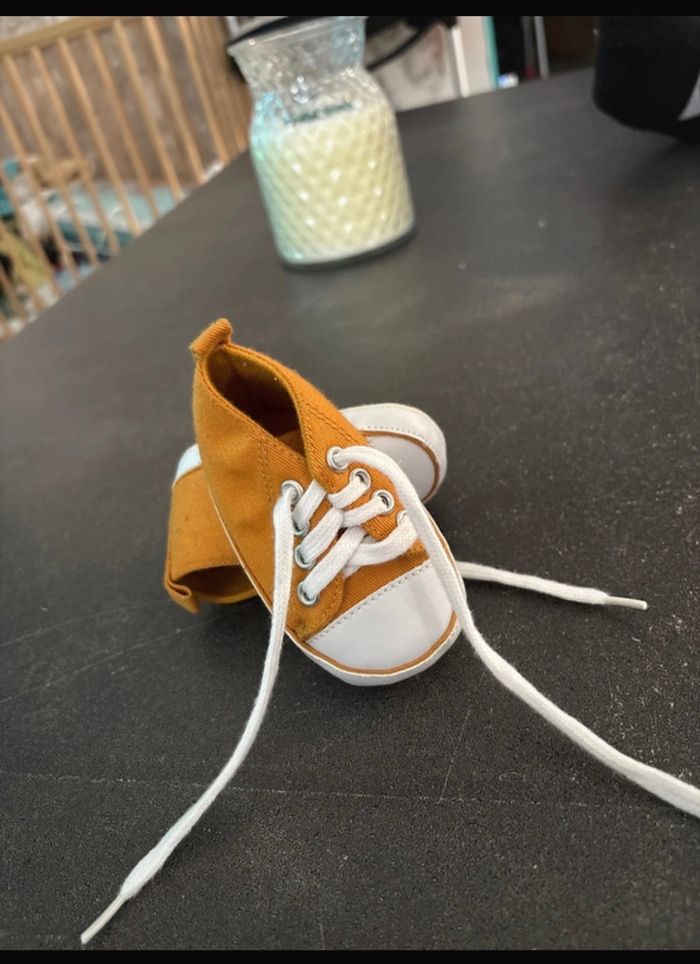 Chaussure bébé - photo numéro 2