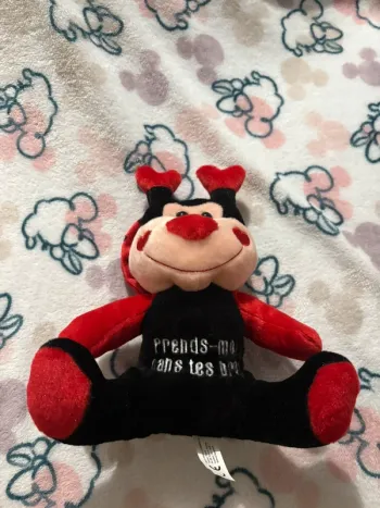 Peluche coccinelle