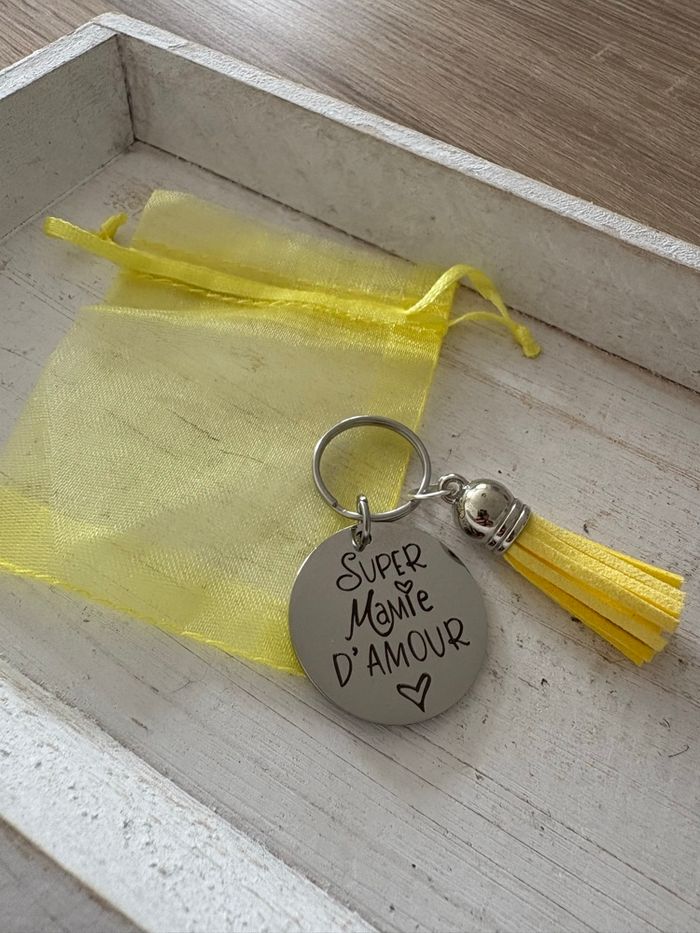 Porte clés pour mamie - photo numéro 3