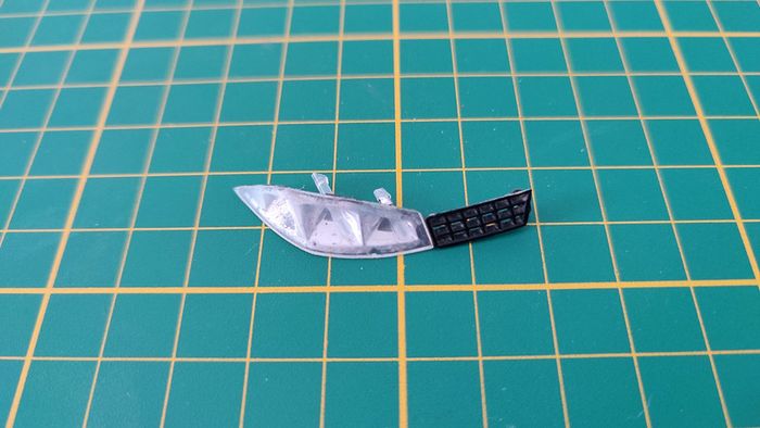 Phare avant droit pièce détachée miniature Burago Renault Megane Sport 1/18 1/18e 1/18ème #B52