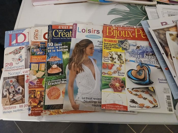 Lot de livres magazines fiches pour loisirs créatifs créations de bijoux ou autre - photo numéro 5