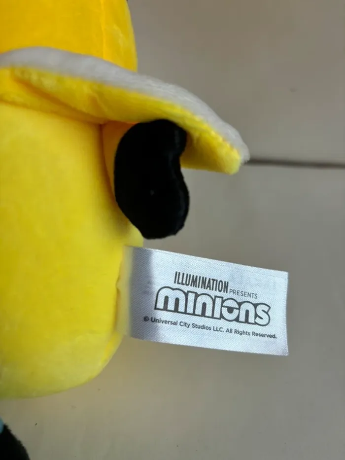 Peluche minion - photo numéro 3