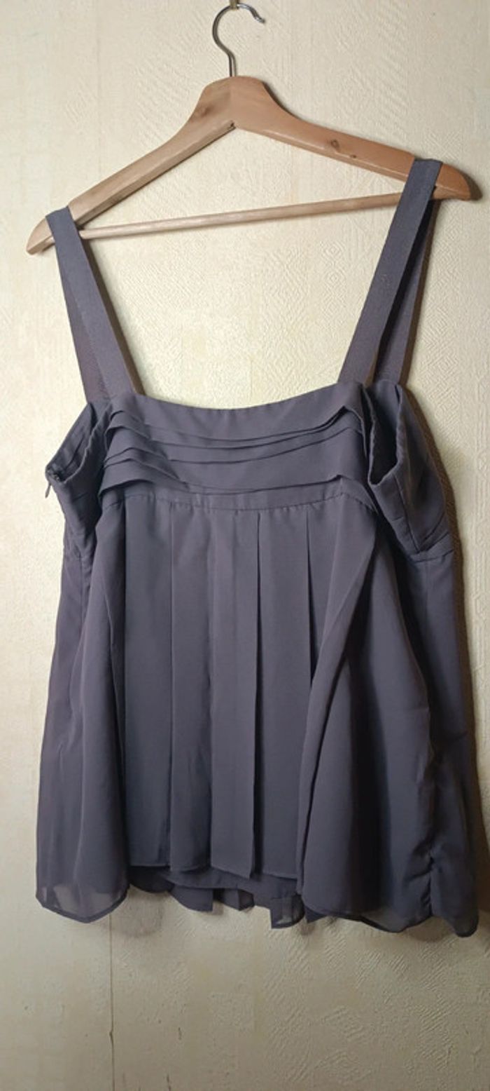 Haut fluide à larges bretelles - photo numéro 3