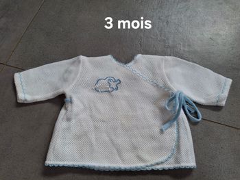 Brassières gilets fait main 3 mois