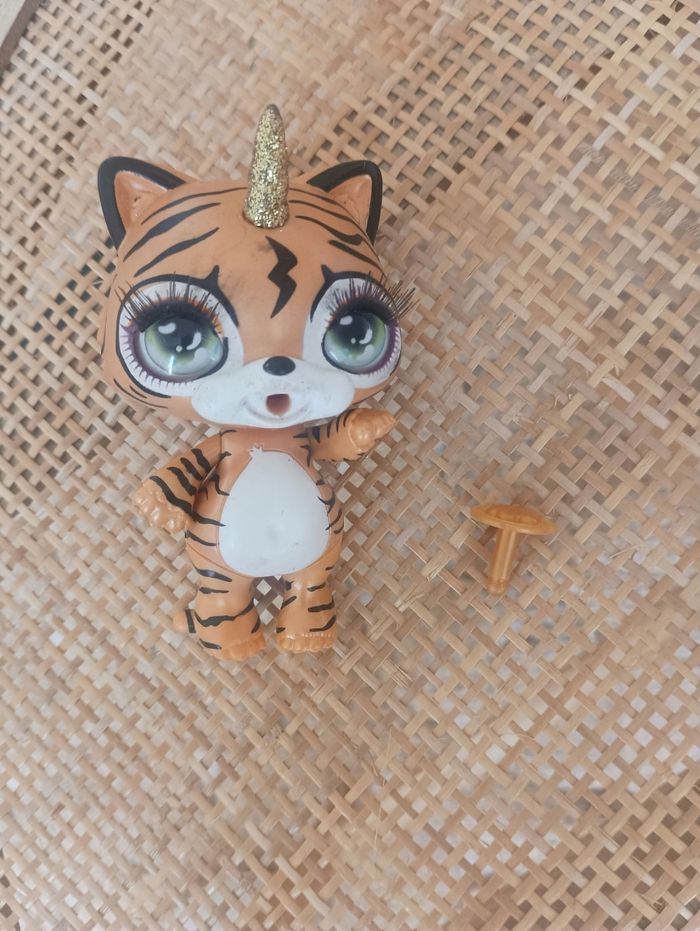 Figurine Poopsie Sparkly Critters MGA - photo numéro 3