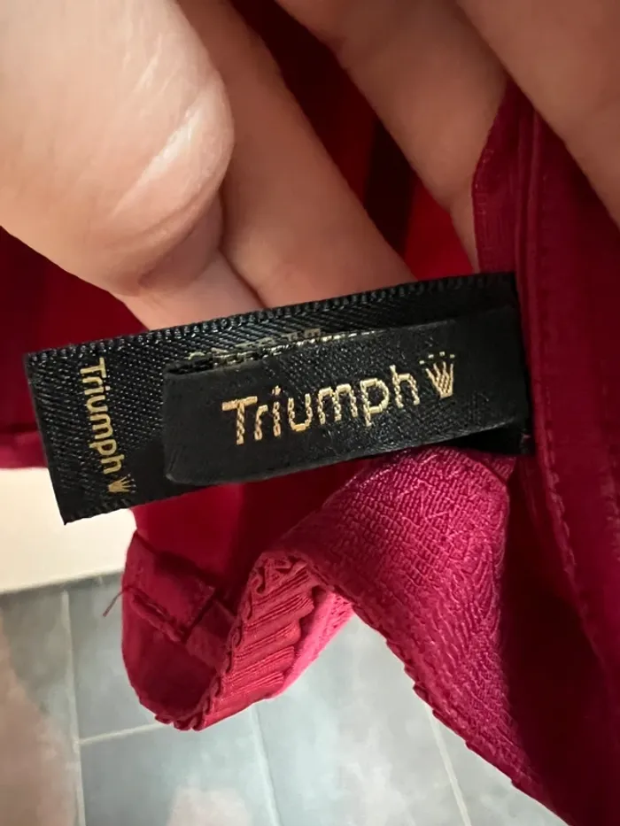 Corset porte jartelles Triumph neuf 95D - photo numéro 8