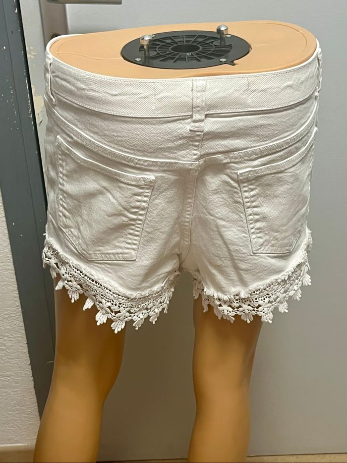 Short en jean blanc - photo numéro 6