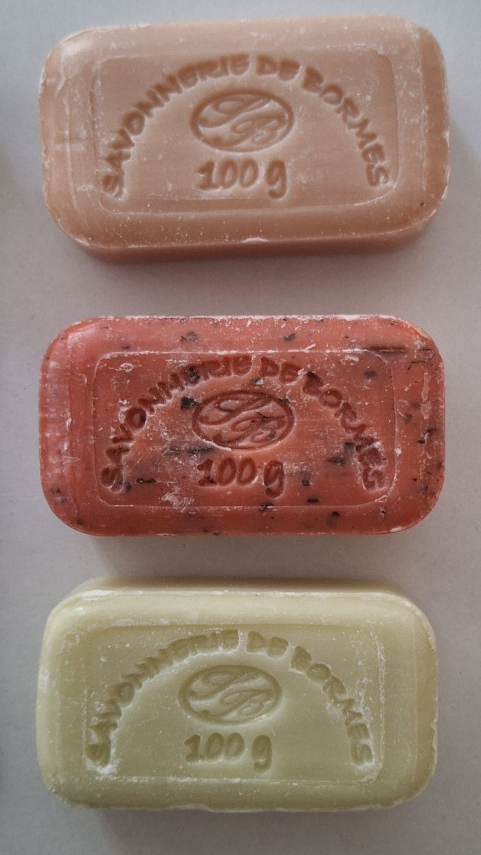 Pochette cadeau en tissu pour Noël avec 3 savons - photo numéro 4