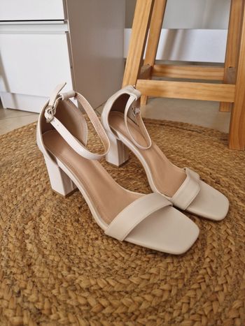 Talons blanc
