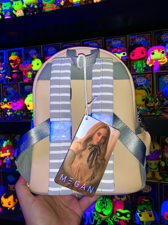 Loungefly Horror Megan M3gan - photo numéro 3