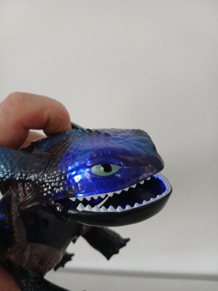 Figurine Krokmou (Toothless) - Deluxe Dragon "Hidden World" - photo numéro 8