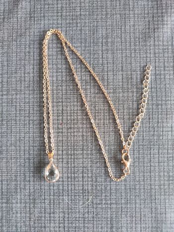 Collier avec pendentif strass fantaisie