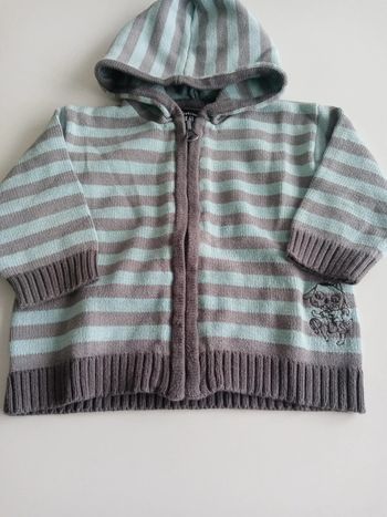 Gilet gris/bleu T 6 mois