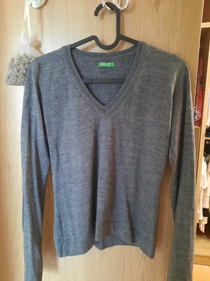 Pull gris