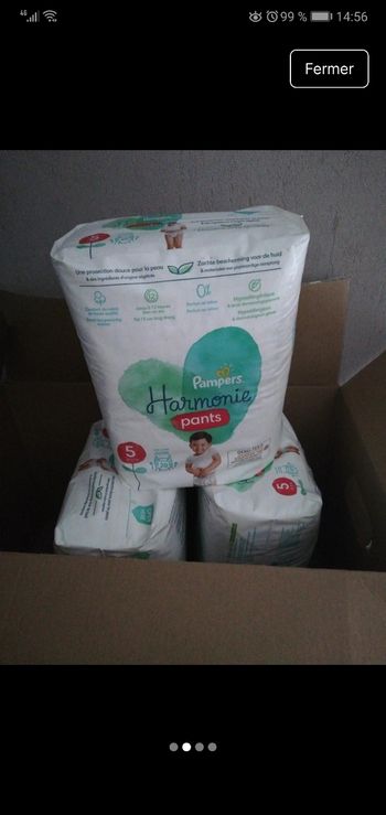 Lot de 60 couches neuves pampers