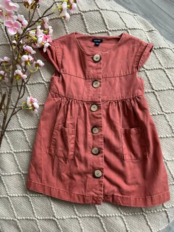 Robe terra cotta boutons