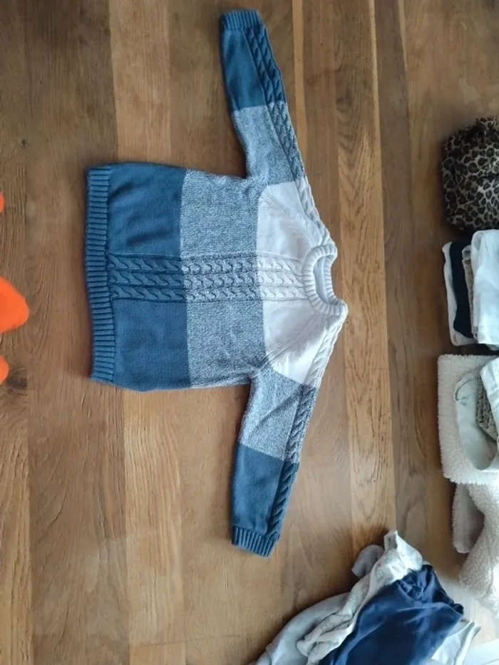 Pull 18 mois
