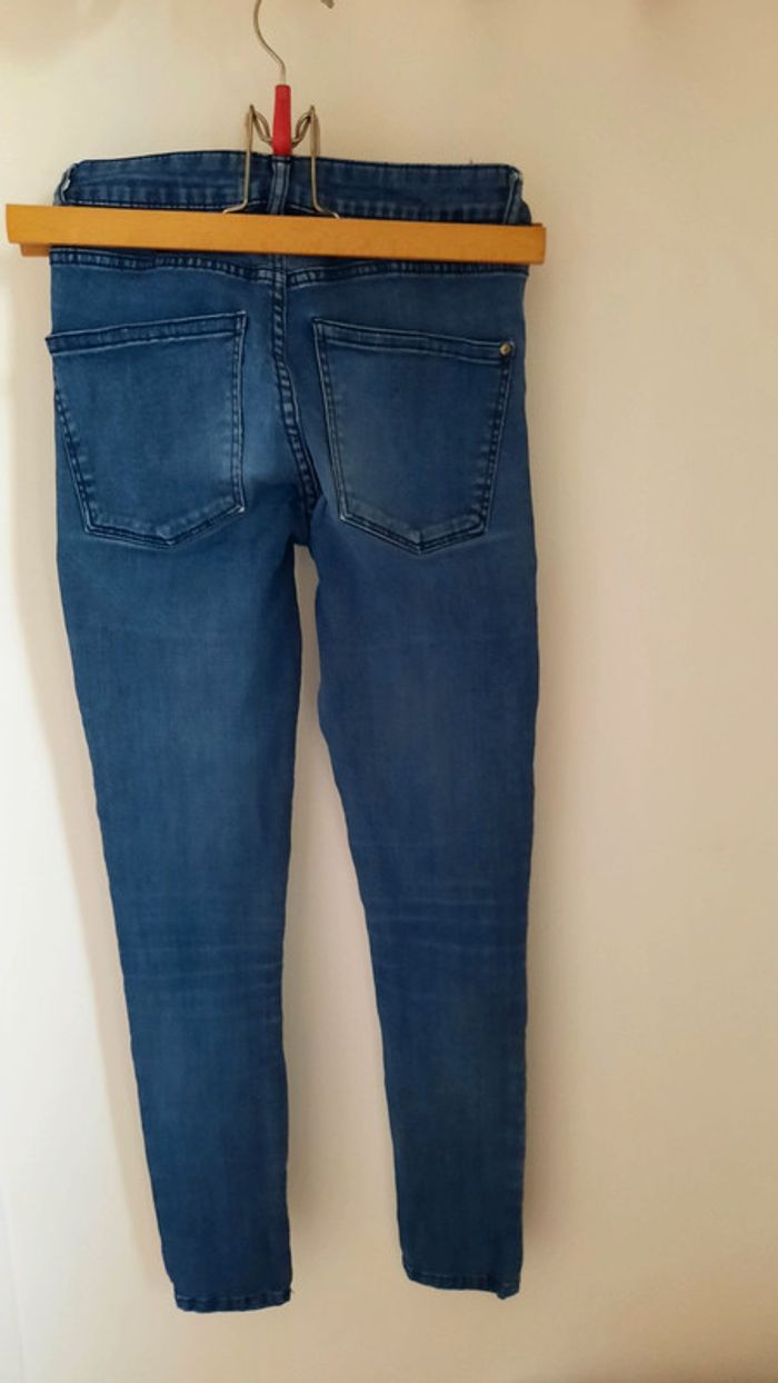 Jean bleu Mango taille 32 - photo numéro 2