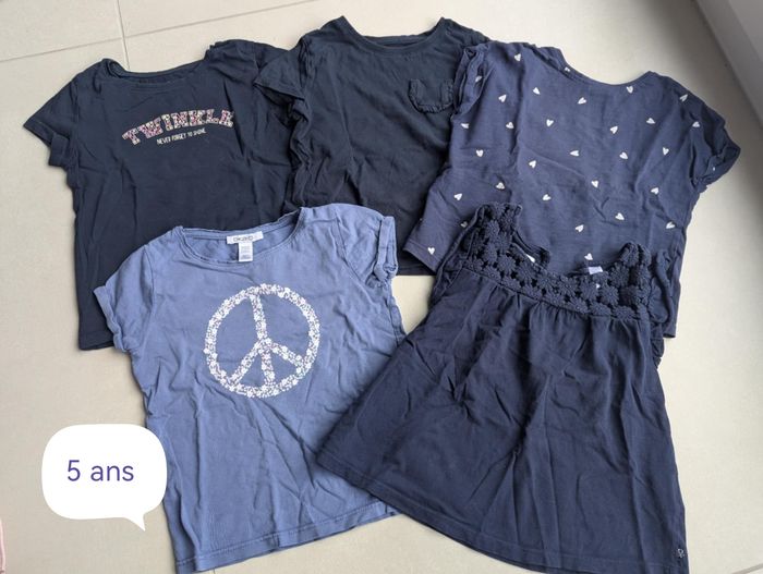 Lot complet fille 5 ans 37 articles - photo numéro 5
