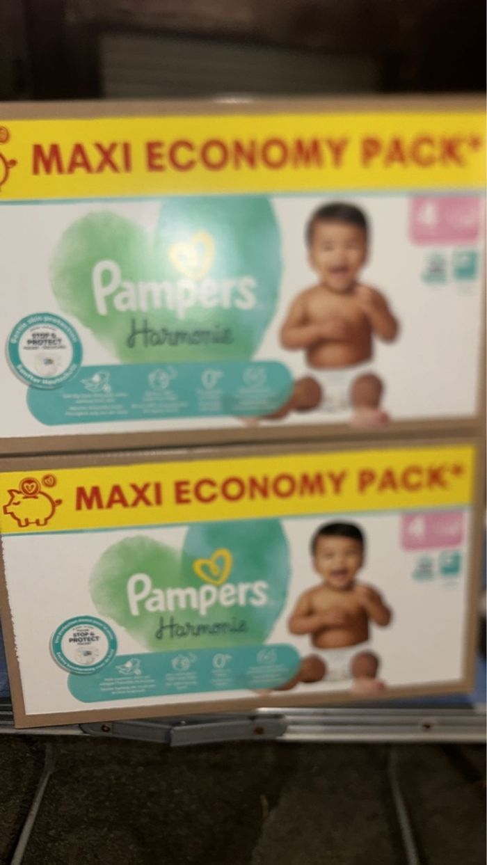Lot Pampers harmonie taille 4 - photo numéro 2