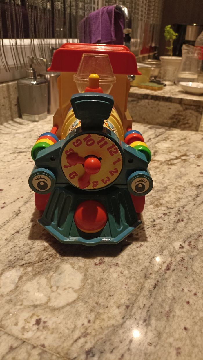 Train idéal pour enfant de 3 ans - photo numéro 2