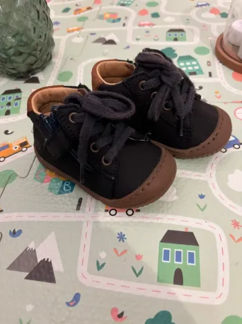 Chaussures bébé bopy taille 17