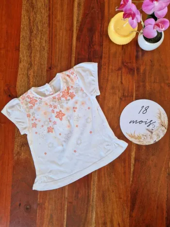 T-shirt manches courtes fleuri 18 mois