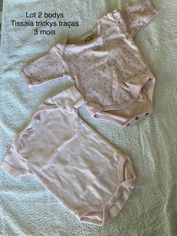 Lot 2 bodys 3 mois tissaia tricks tracks