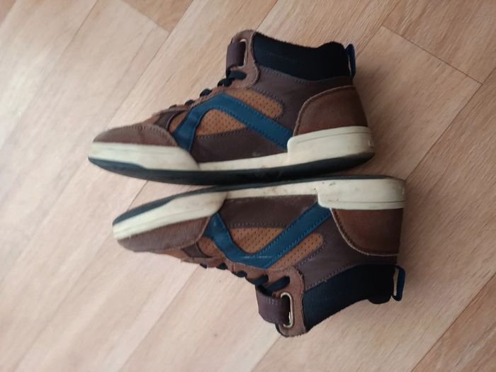 Chaussure garçon taille 34 - photo numéro 4