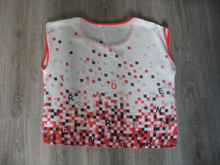 ENSEMBLE 2 PCS ROUGE ET BLANC "TREND BY MISS CAPTAIN" - TAILLE 44 - n°06 - photo numéro 7