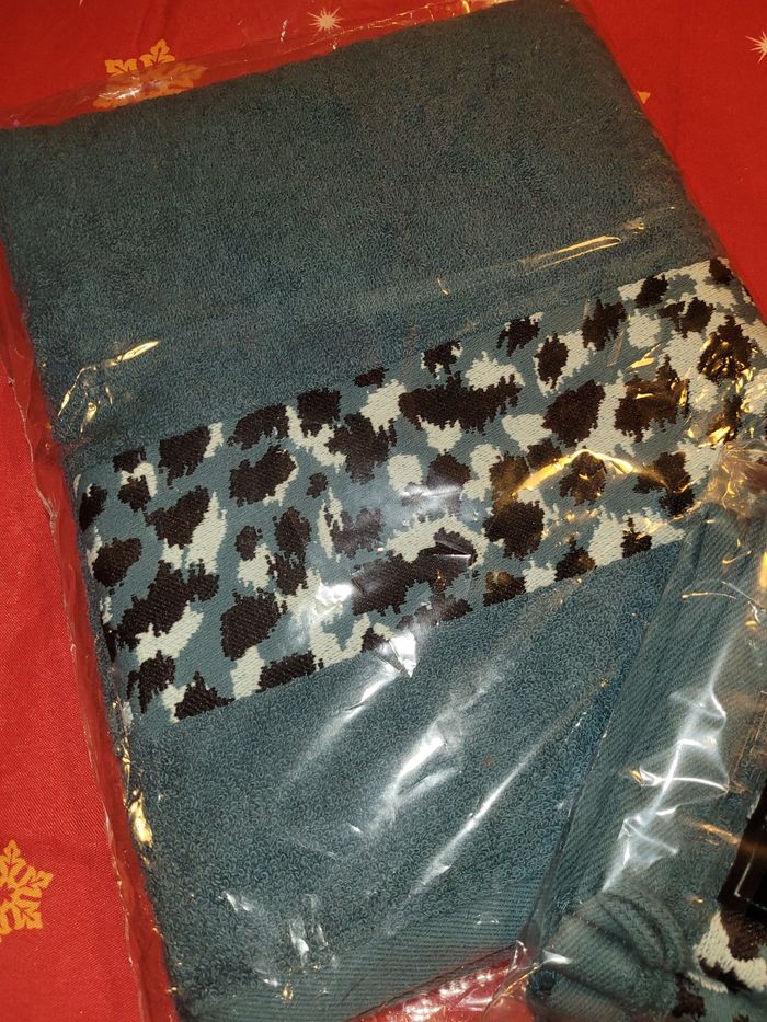 Lot serviettes et gants modèle majestueuse - photo numéro 2