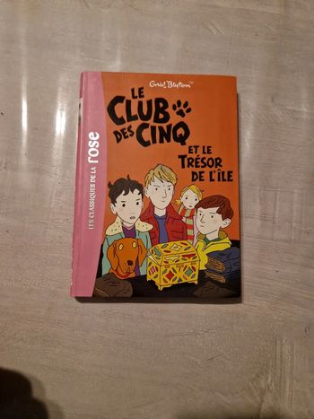 Le club des cinq et le trésor de l'île